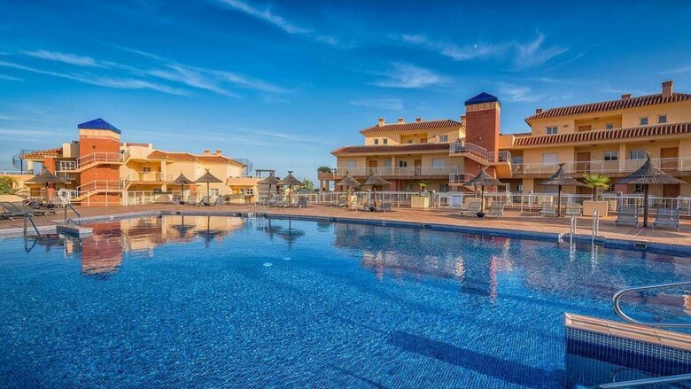 Malibu Apartments