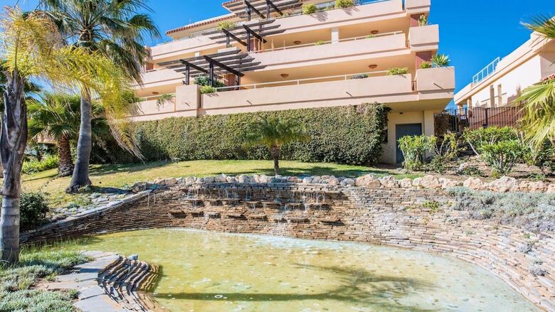 Malibu Apartments