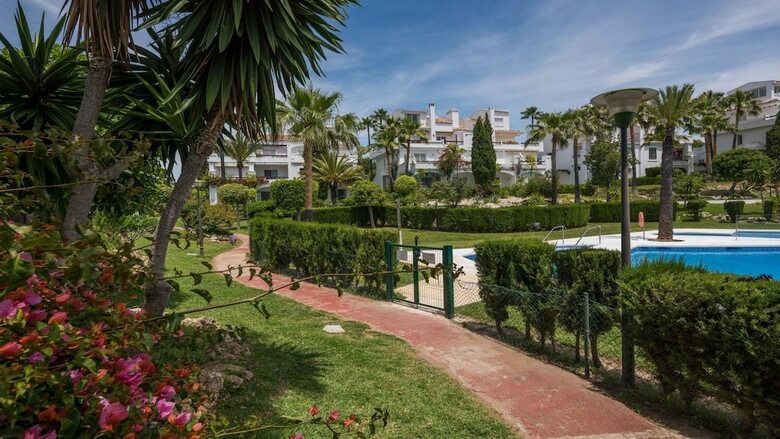 Apartmentos Albamar