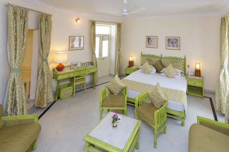 Garden Hotel