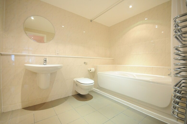 Town Or Country - Greenwich Apartments