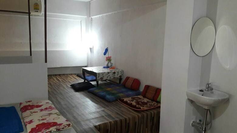 Hostal Danee Hostel