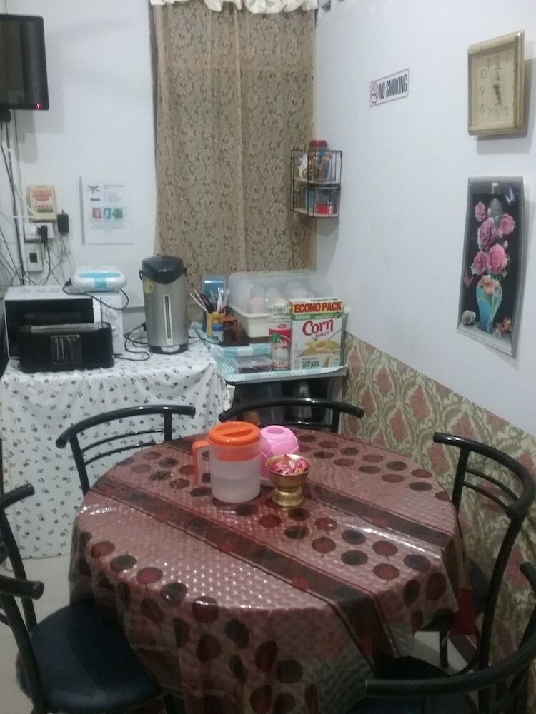 Hostal Danee Hostel