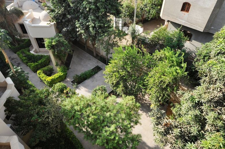 El Nakhil Hotel