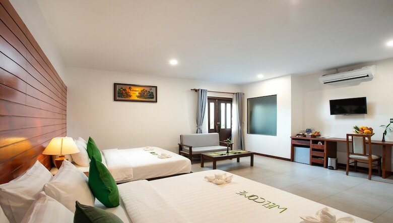 Green Amazon Residence Hotel