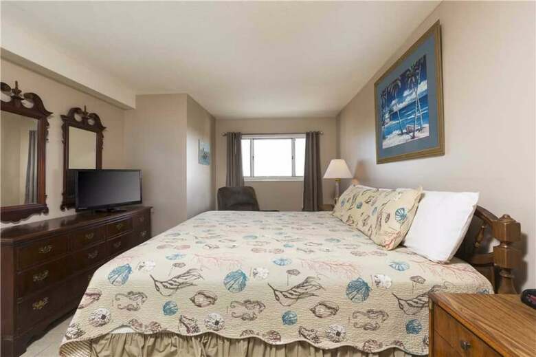 Summit Beach Resort By Royal American Beach Getaways