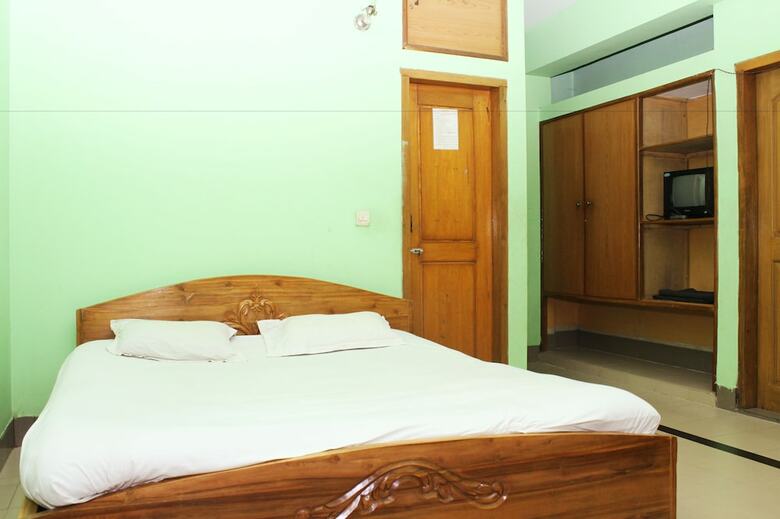 Hotel Albatross Resort