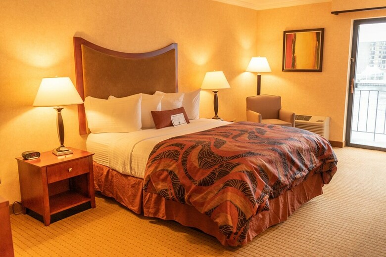Best Western Plus Oswego Hotel And Conference Center