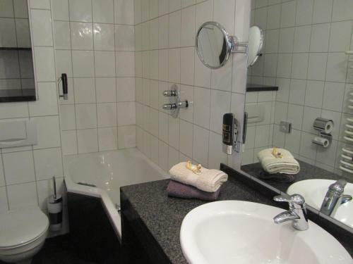 Moselland Hotel Im Enderttal Zum Onkel Willi