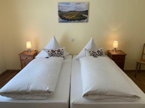 Moselland Hotel Im Enderttal Zum Onkel Willi