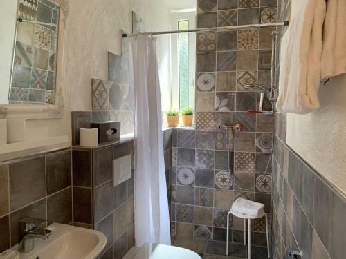 Moselland Hotel Im Enderttal Zum Onkel Willi