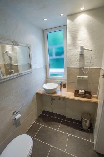 Moselland Hotel Im Enderttal Zum Onkel Willi
