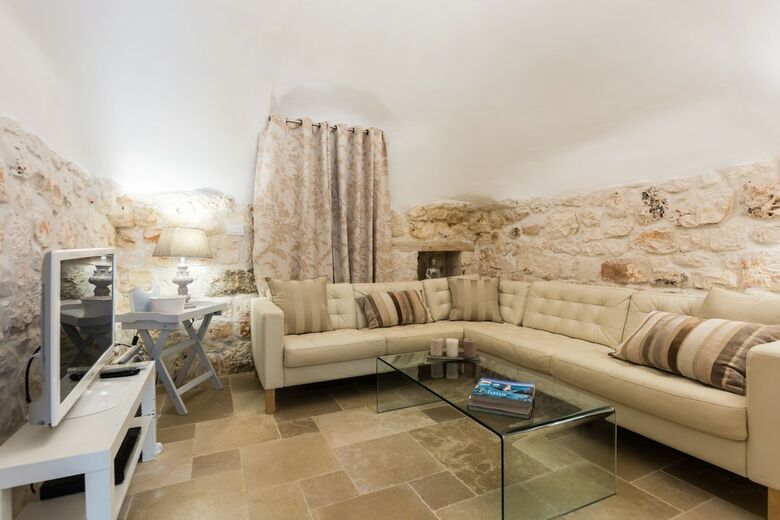 Villa Trullo Giglio