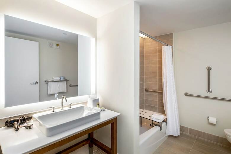 Hotel Element Bentonville