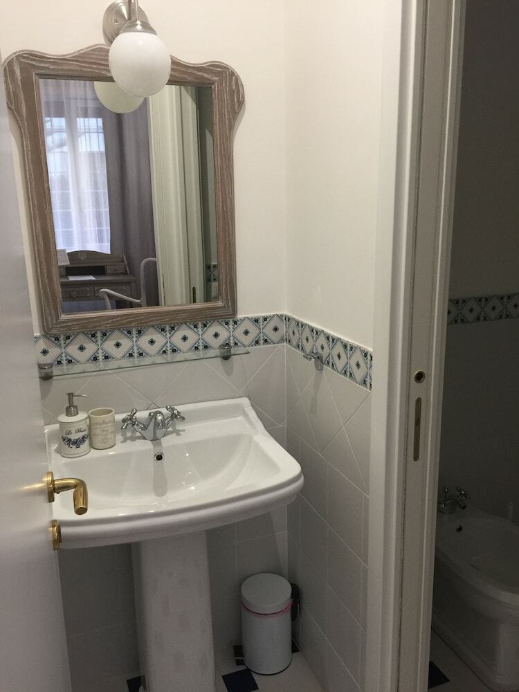 Hotel La Piazzetta Delle Regine