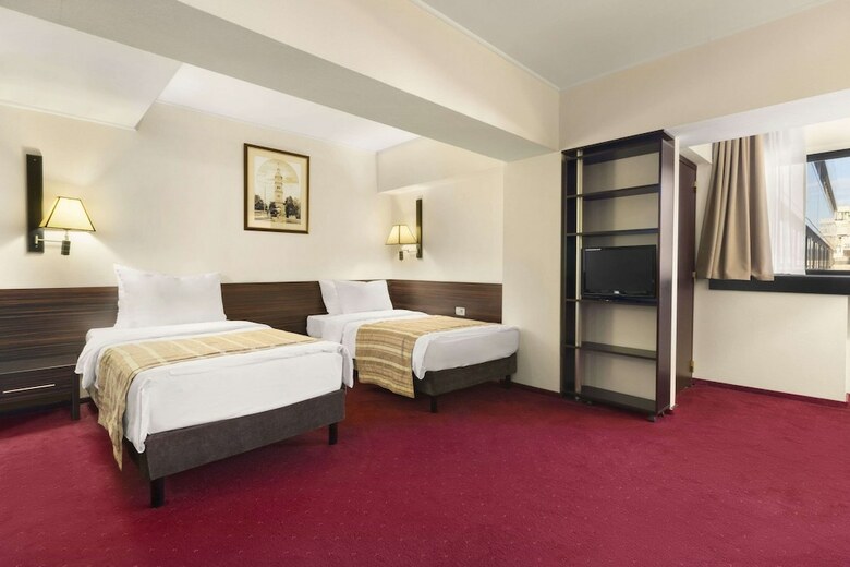 Hotel Ramada By Wyndham Iasi City Centre