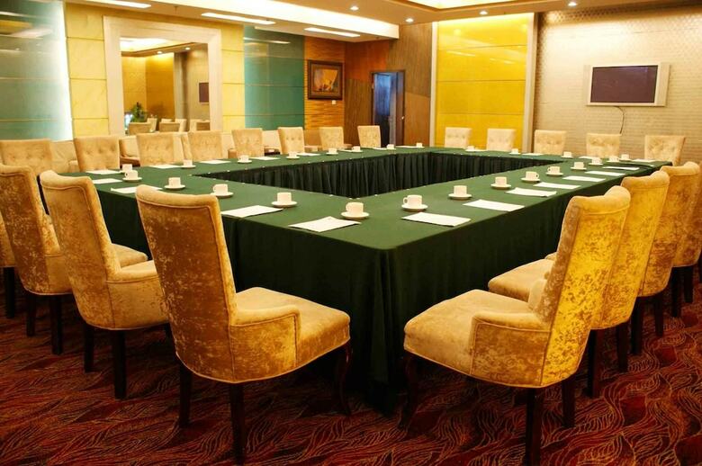 Excemon Xinjiang Yilite Hotel