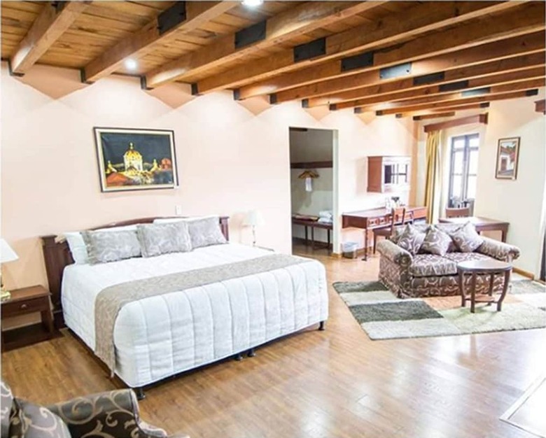 Hotel Pensi�n Bonifaz