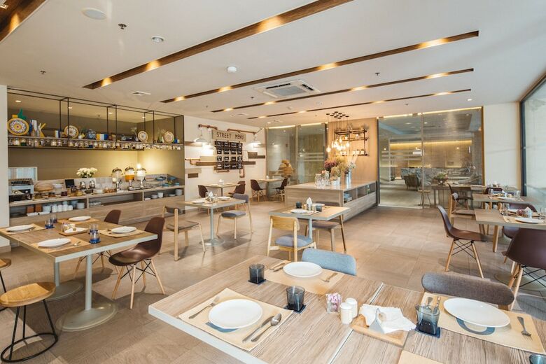 Clef Hotel