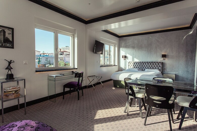 Hotel Andromeda Downtown Suites