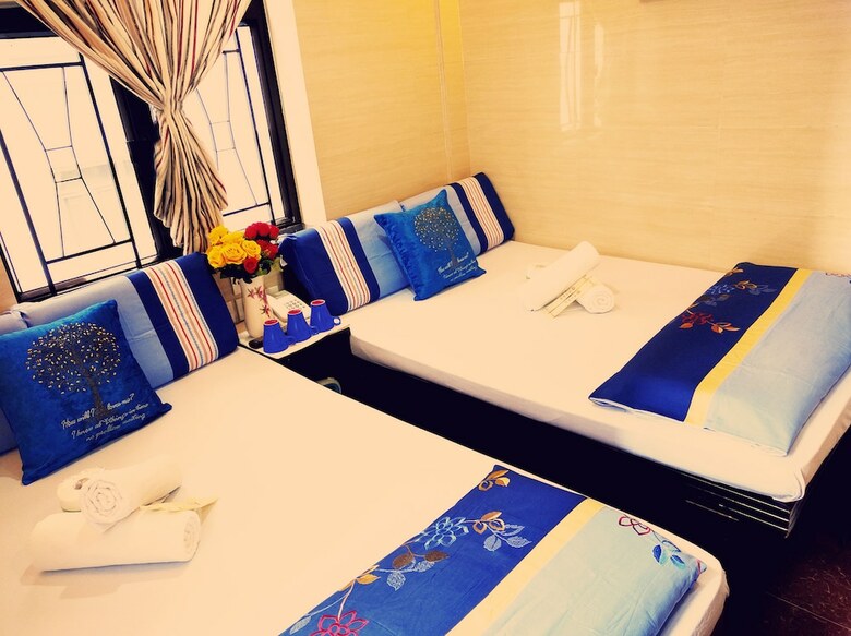 Hostal Paris Guest House - Hostel
