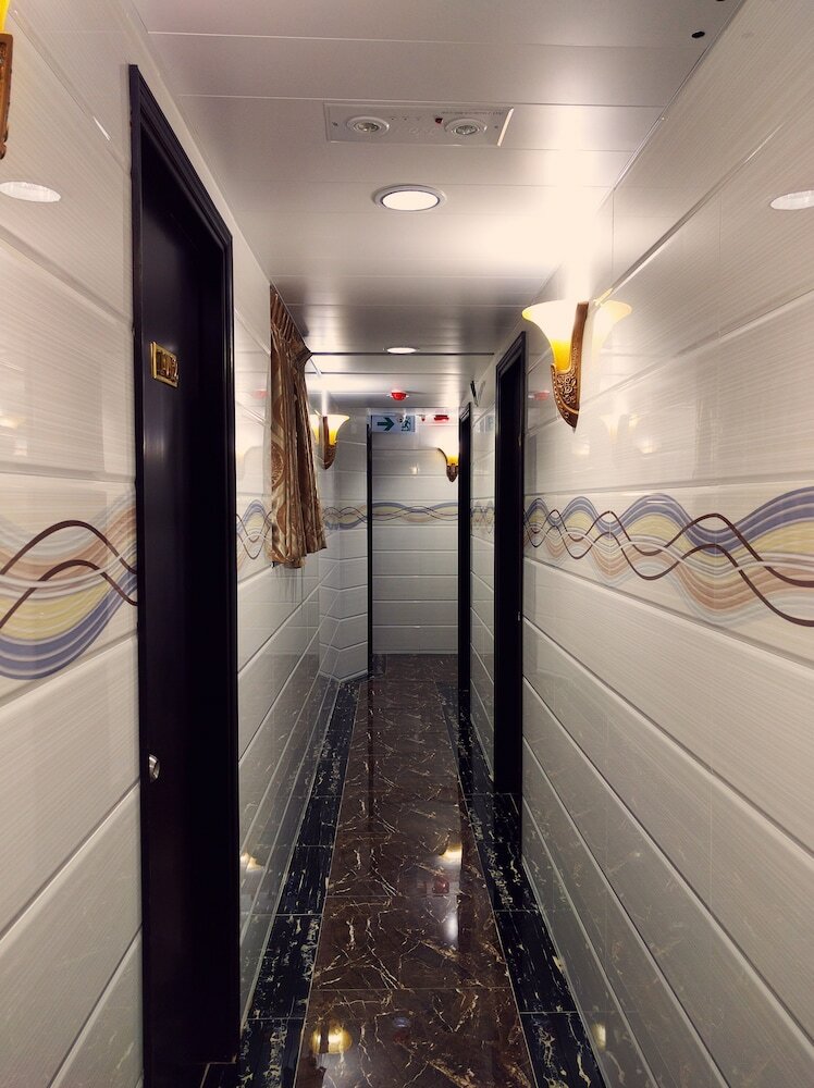 Hostal Paris Guest House - Hostel