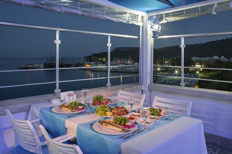 Bonn Beach Hotel By Rrh&r - All Inclusive