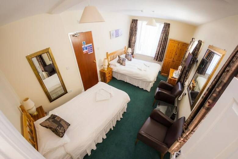 Queensbridge Hotel