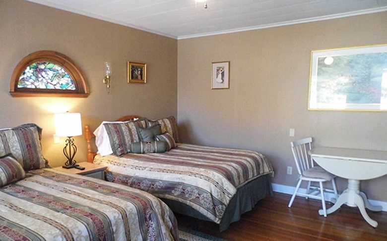 Posada Otter Creek Inn