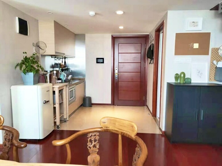 Summer Flower Apartment