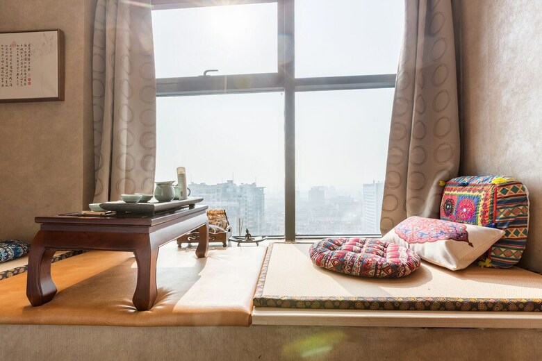 Summer Flower Apartment