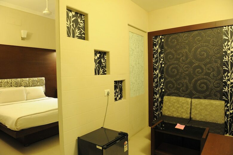Hotel Greens Gate