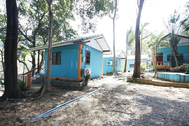 Hotel Giant Bungalow