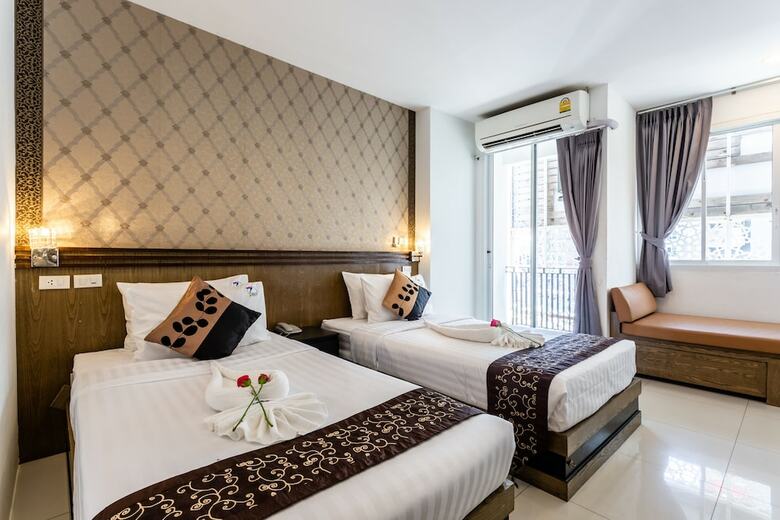 7q Bangla Hotel