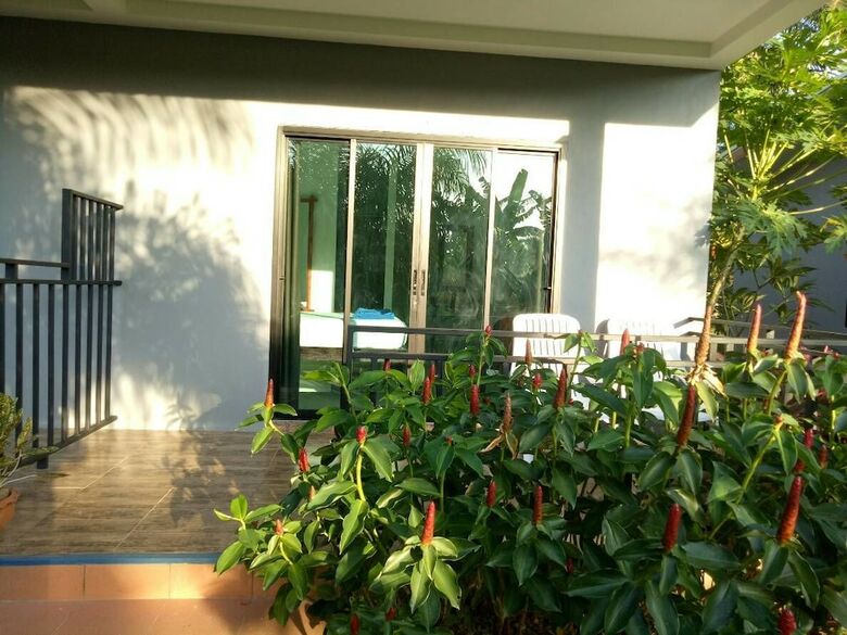 Hotel Baan Reenaa Lanta