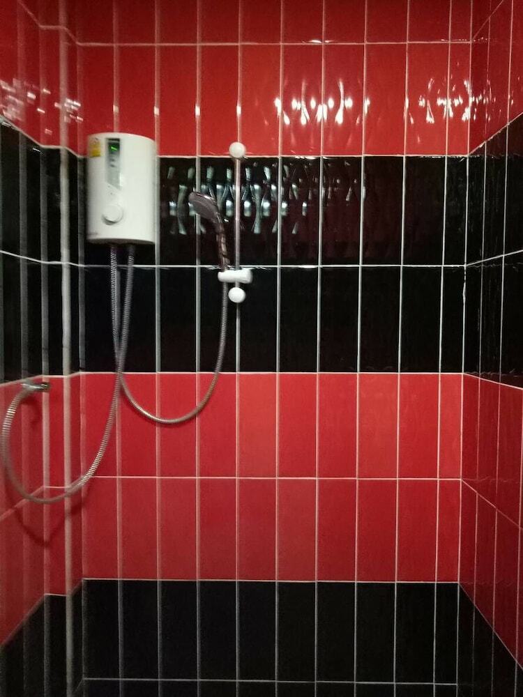 Hotel Baan Reenaa Lanta