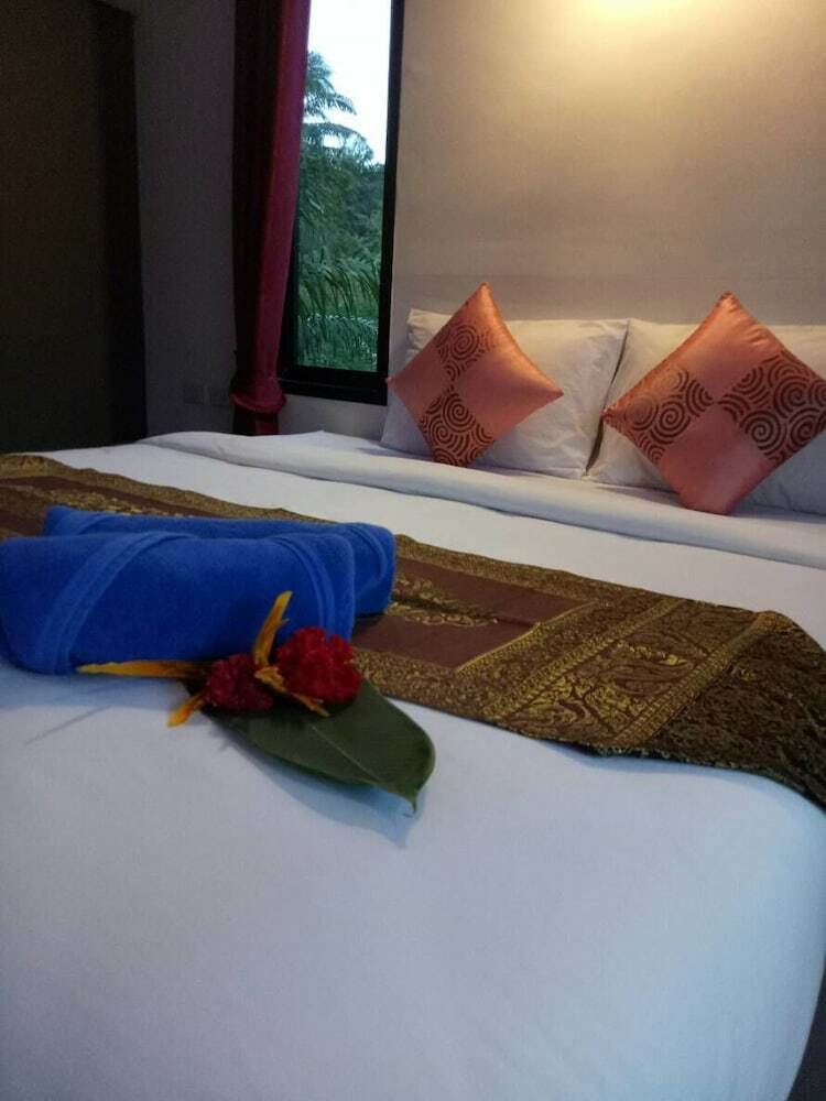 Hotel Baan Reenaa Lanta