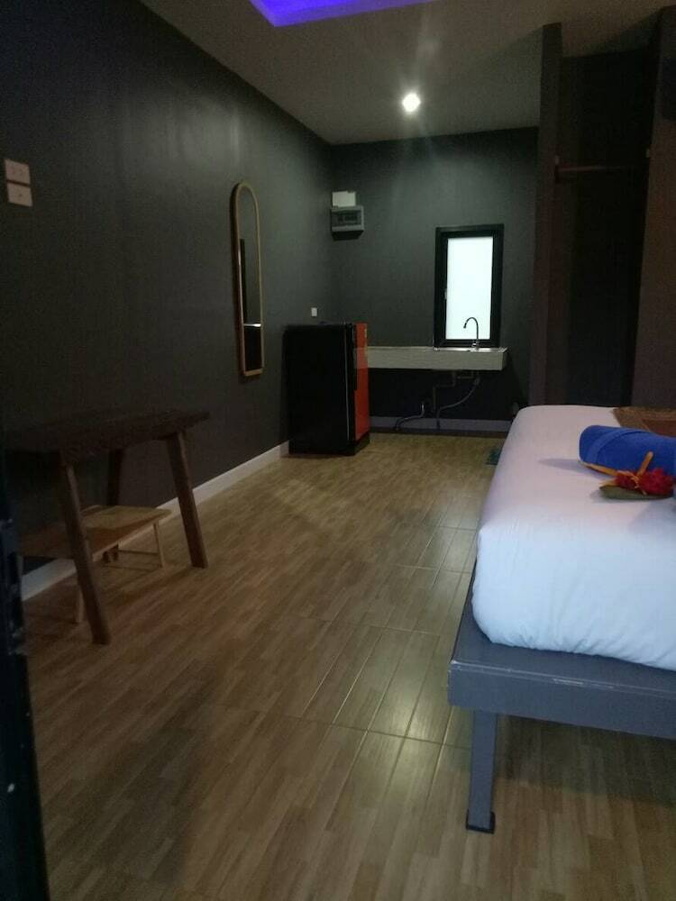 Hotel Baan Reenaa Lanta