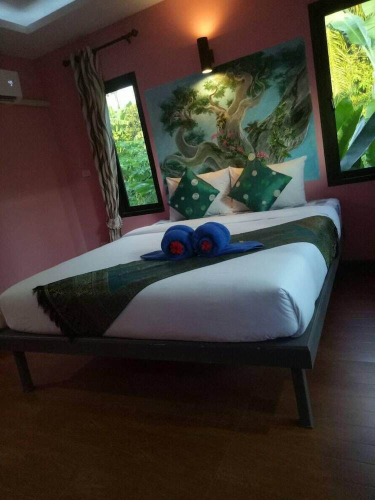Hotel Baan Reenaa Lanta