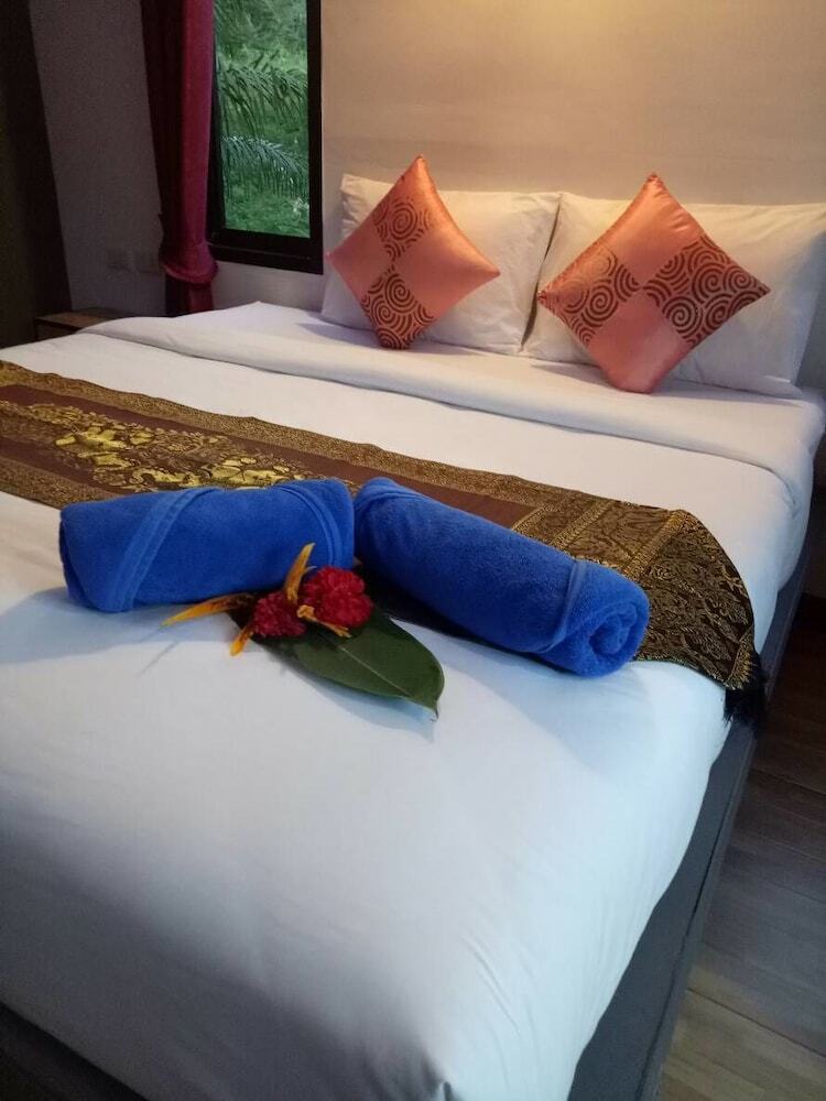 Hotel Baan Reenaa Lanta