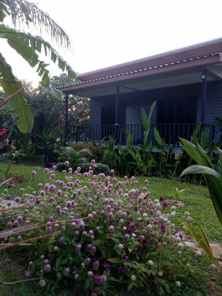 Hotel Baan Reenaa Lanta