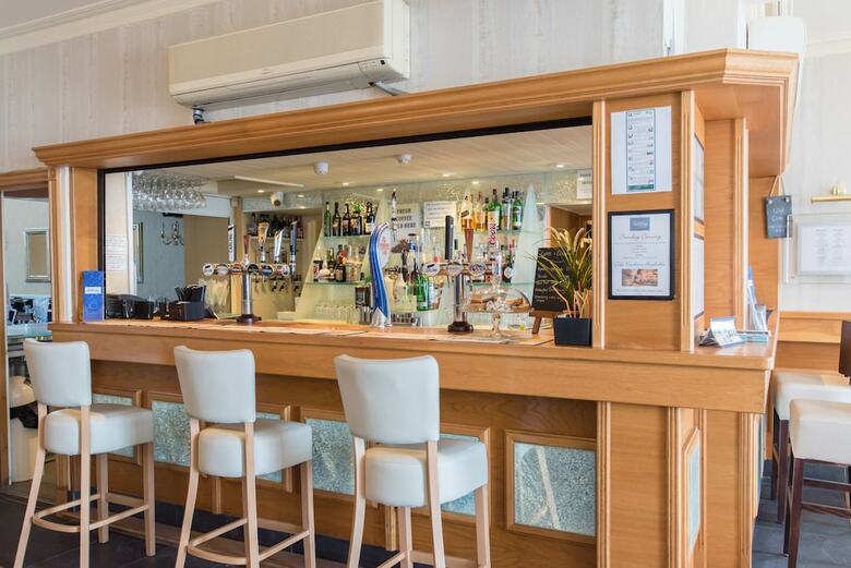 Gwesty'r Marine Hotel & Spa