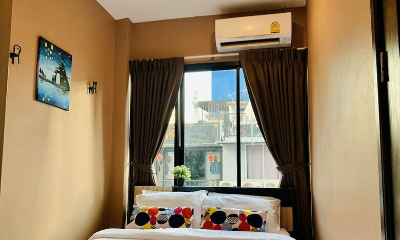 Hostal Click Hostel
