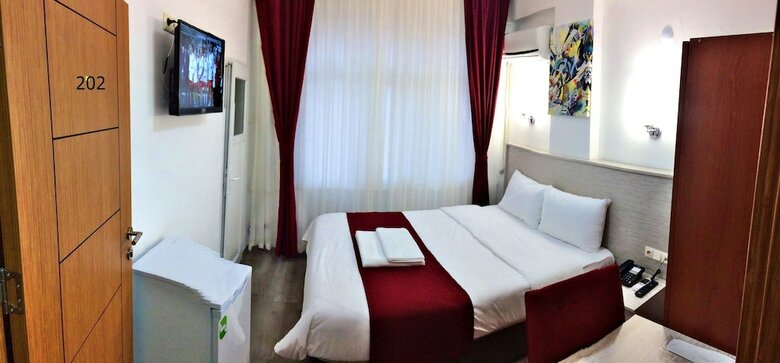 Ferah Hotel