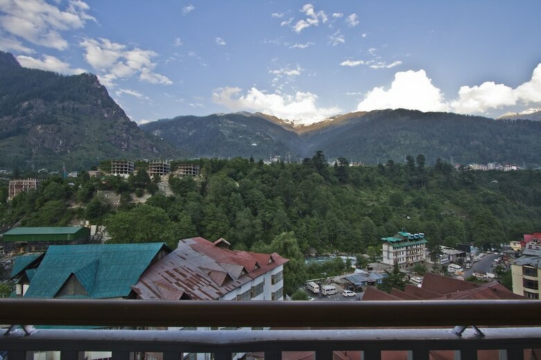 Hotel Sarthak Regency