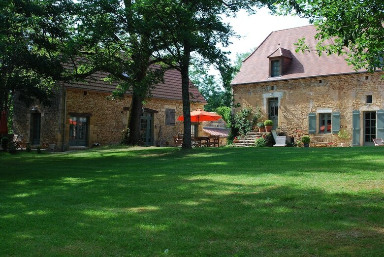 Hotel La Roche D'esteil