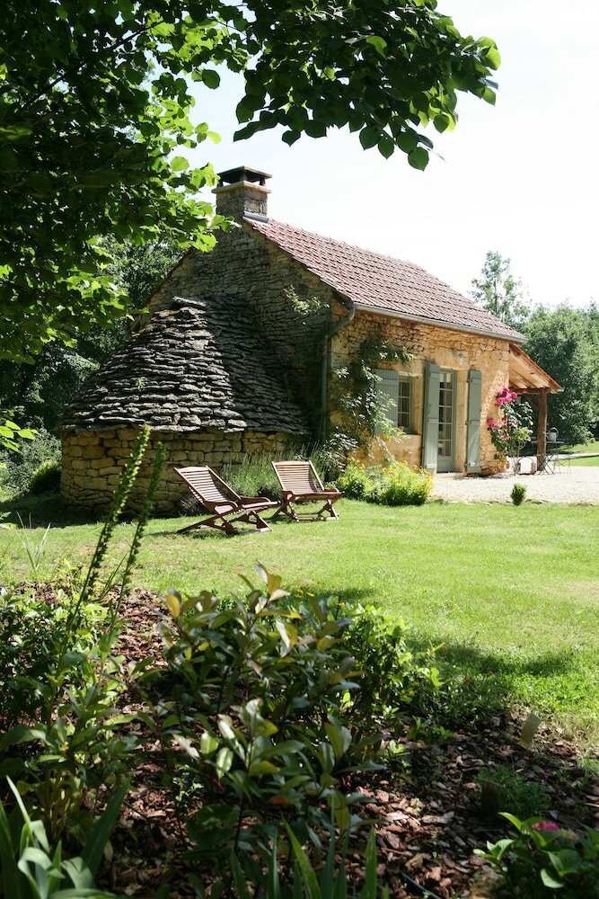 Hotel La Roche D'esteil