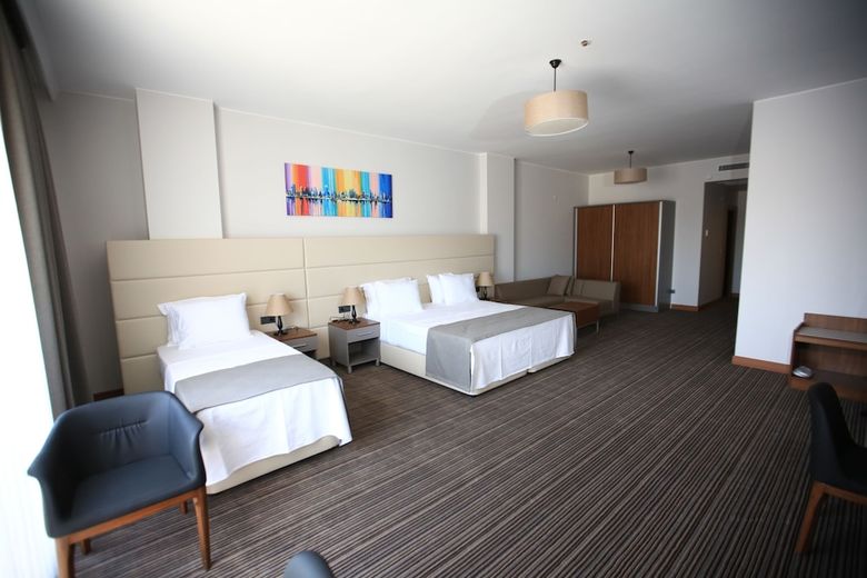Familya Hotel