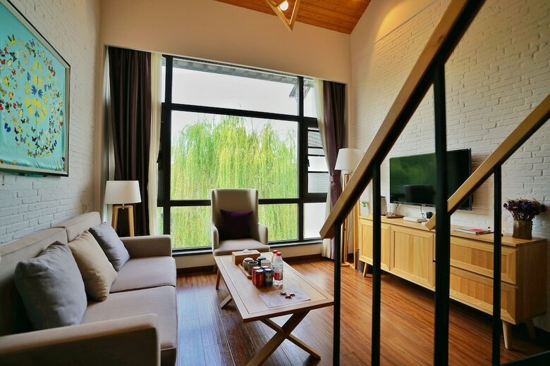 Bed & Breakfast Stay In Joy Yuedu Tongli