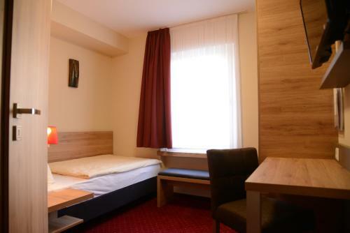 Hostal Weinhaus Gr�fen